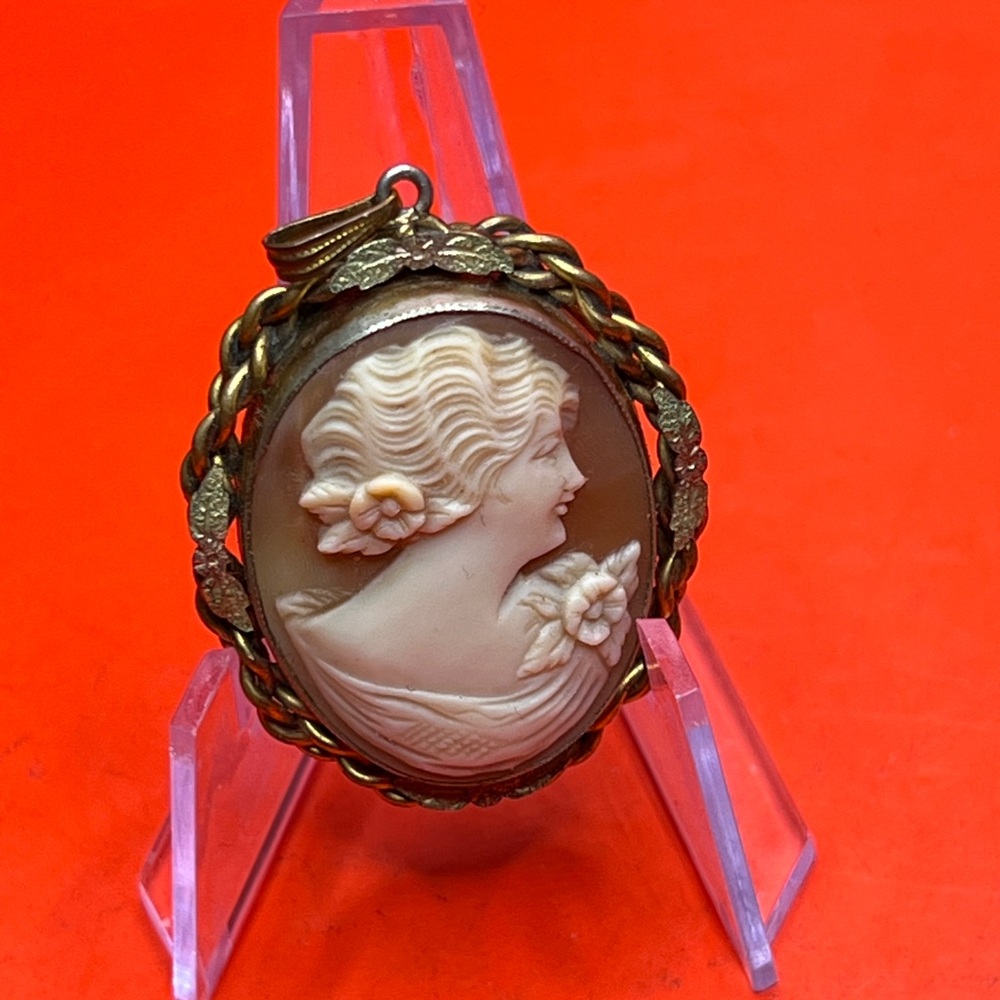 Vintage antique locket cameo pendant with timeless love note